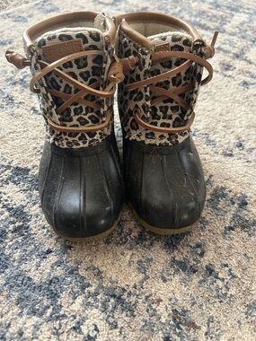 Sperry Kids Leopard-Print Rain Boots with Black Rubber Shell